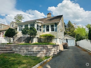 Building Photo - 46 Johnson Rd