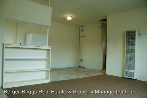 Building Photo - 1110 Dr Martin Luther King Jr Ave NE