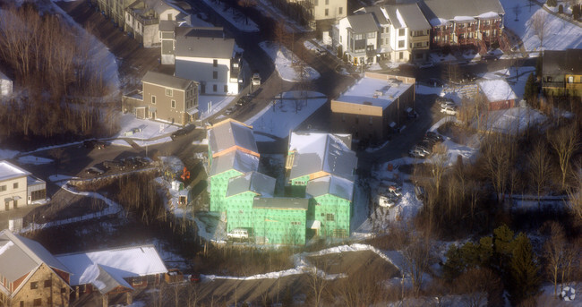 Aerial Photo - 2029 Celadon Dr NE