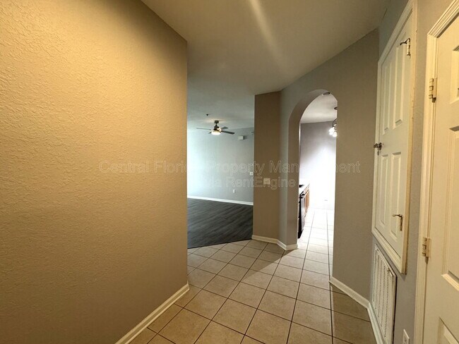 Building Photo - 8660 Buccilli Dr