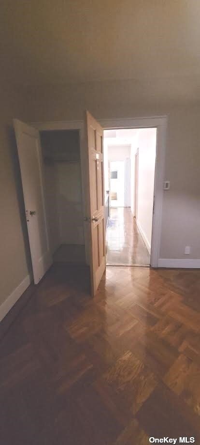 Foto del edificio - 244-21 89th Ave