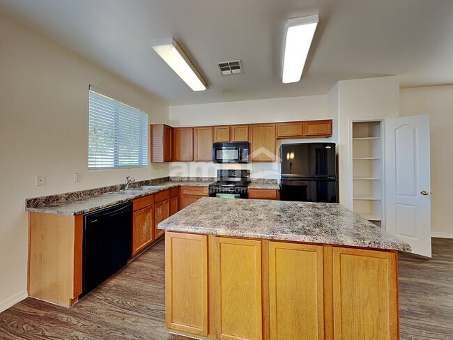 Building Photo - 9360 W Payson Road