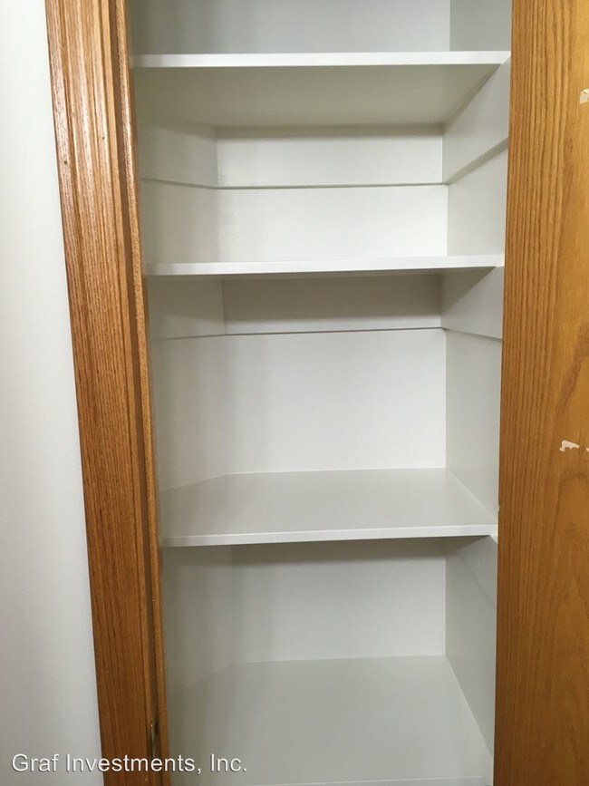 Foto del edificio - 2018 Birchfield Rd