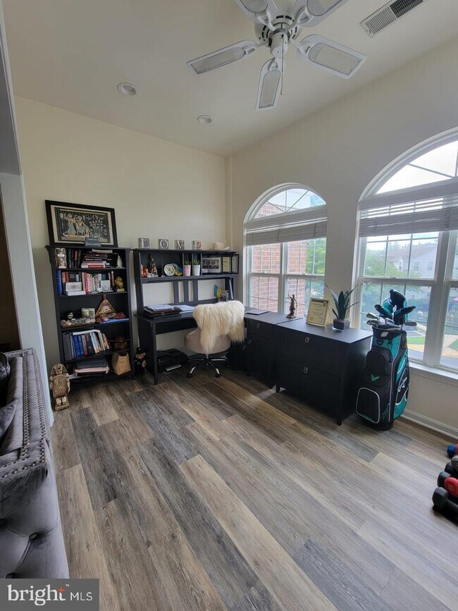 Foto del edificio - 7706 Haynes Point Way