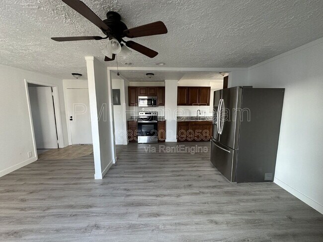 Building Photo - 1122 N 1500 W