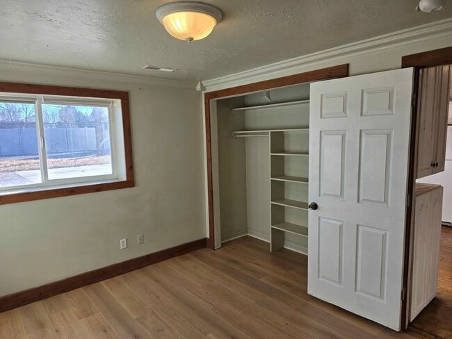 Building Photo - 13551 Rose Canyon Rd