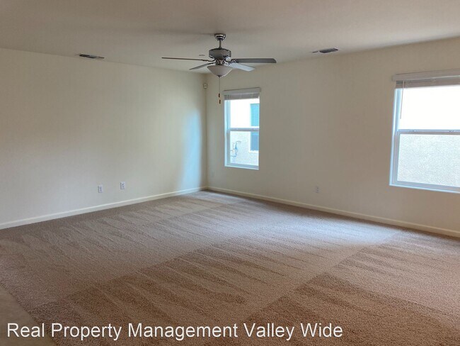 Building Photo - 4 br, 3 bath House - 632 Keenan Court,