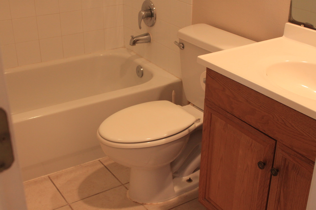 Bathroom - 2508 Avenue D