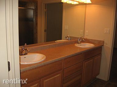 Foto del edificio - 2 br, 2 bath House - 510 Los Pinos St