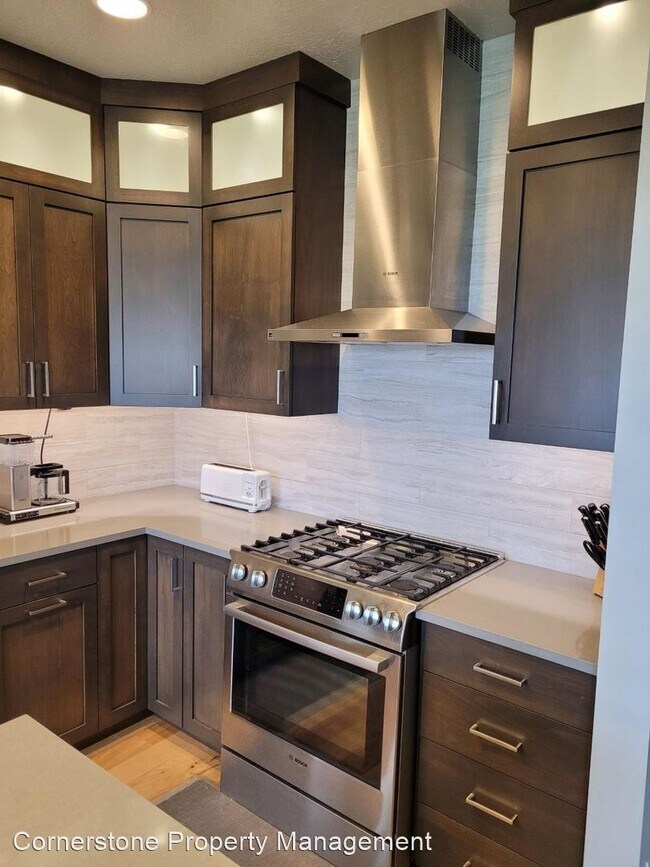 Building Photo - 3 br, 2 bath House - 455 E. Crest Ridge Dr.