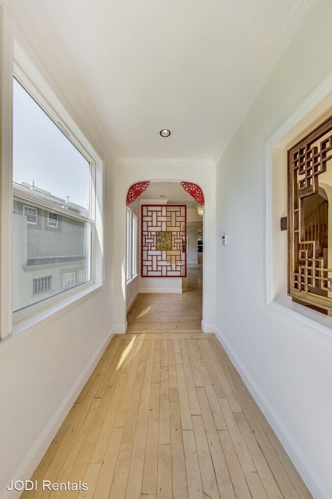Building Photo - 4 br, 4 bath House - 41 Santa Monica Way