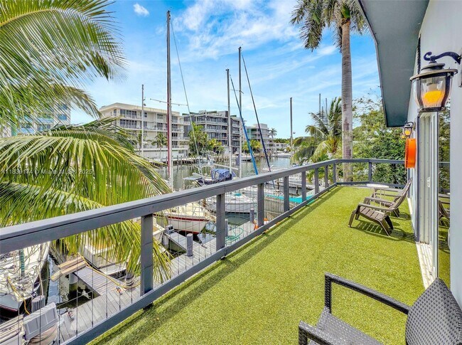 Foto del edificio - 320 Hendricks Isle