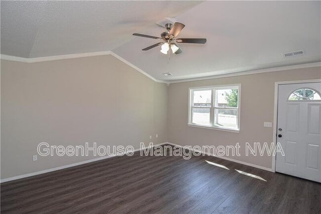 Foto del edificio - 117 E Veterans Pkwy