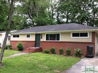 Primary Photo - Nice Three Bedroom Single Family - Fenced ...