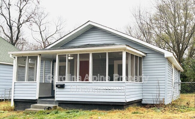 Foto del edificio - 1021 Dodd St