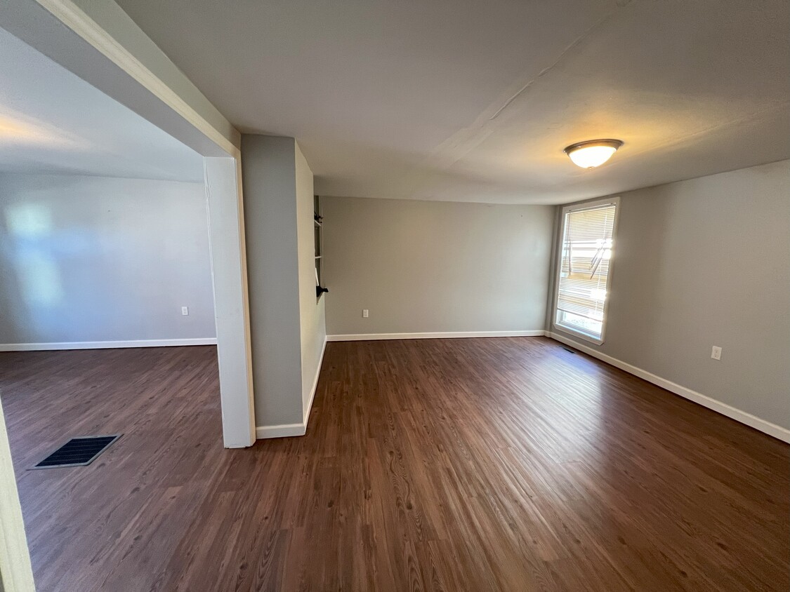 Dining room and living room - 2057 High St