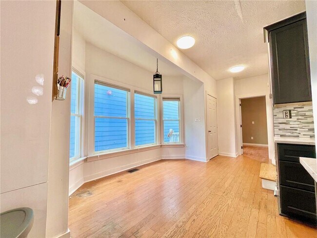 Foto del edificio - 220 Berean Ave SE