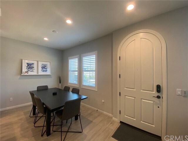 Foto del edificio - 2540 Portarosa Ln
