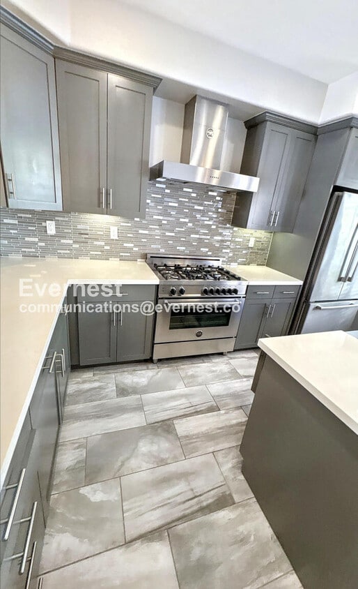 Foto principal - 404 Longden Ave