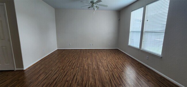 Building Photo - 9710 Fieldbloom Ln