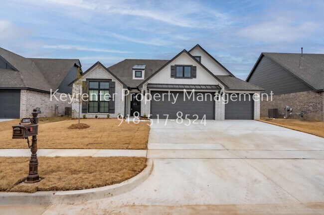 Foto del edificio - 12461 S Lakewood Ave