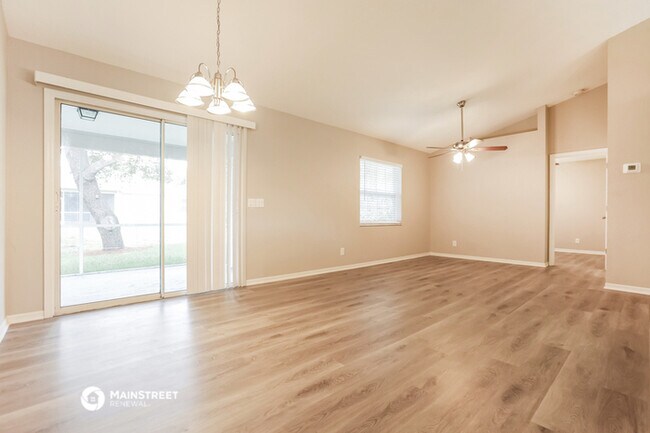 Building Photo - 4701 Brickell Dr