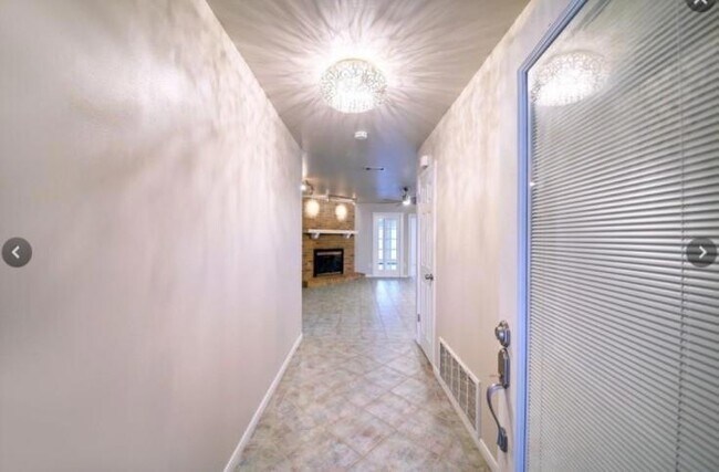 Foto del edificio - 6104 Bridlington Cir