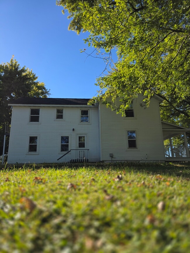 Building Photo - 2313 Kane Rd