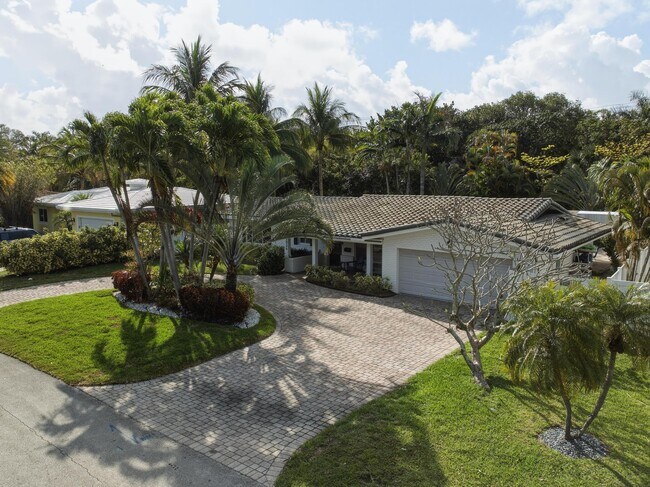 Foto del edificio - 3036 NE 19th St