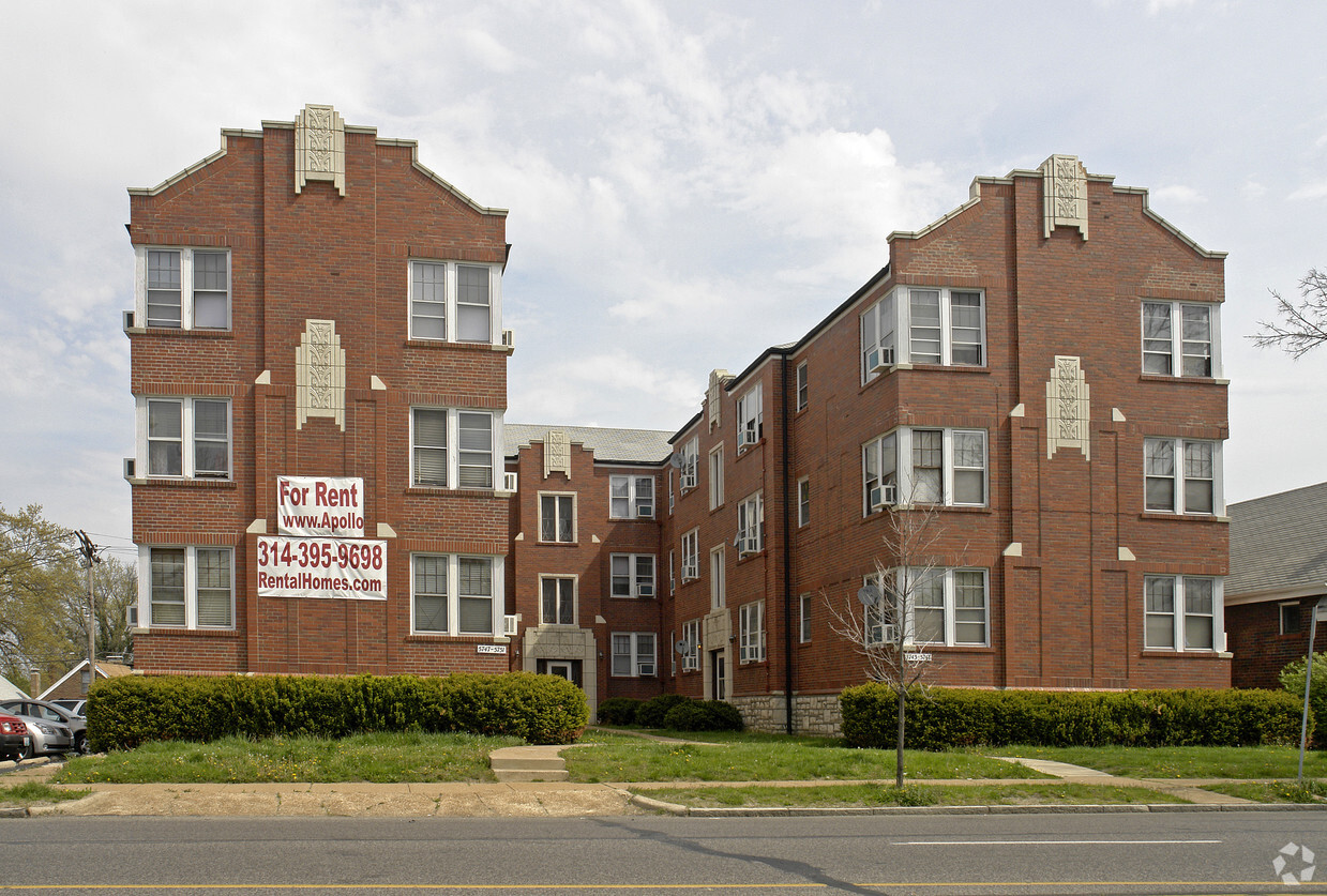 Primary Photo - 5743-5751 Chippewa St