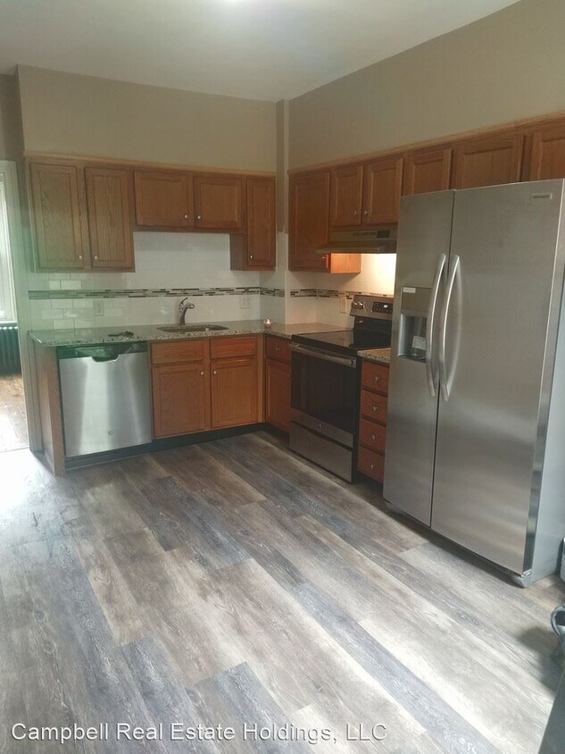 Primary Photo - 910 N New St