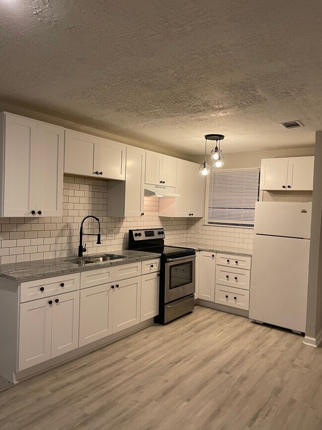 Foto del edificio - 2839 Lumpkin Rd