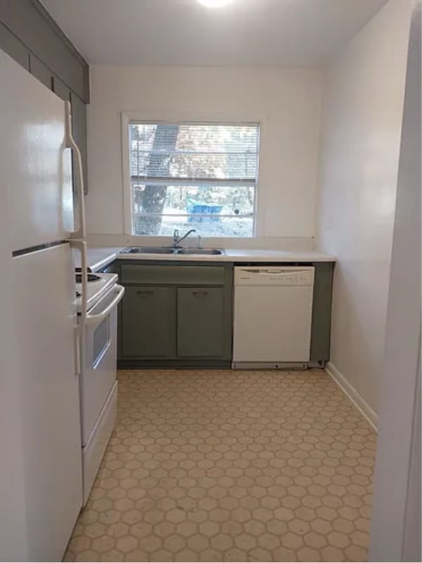 Building Photo - 239 Waddell Cir