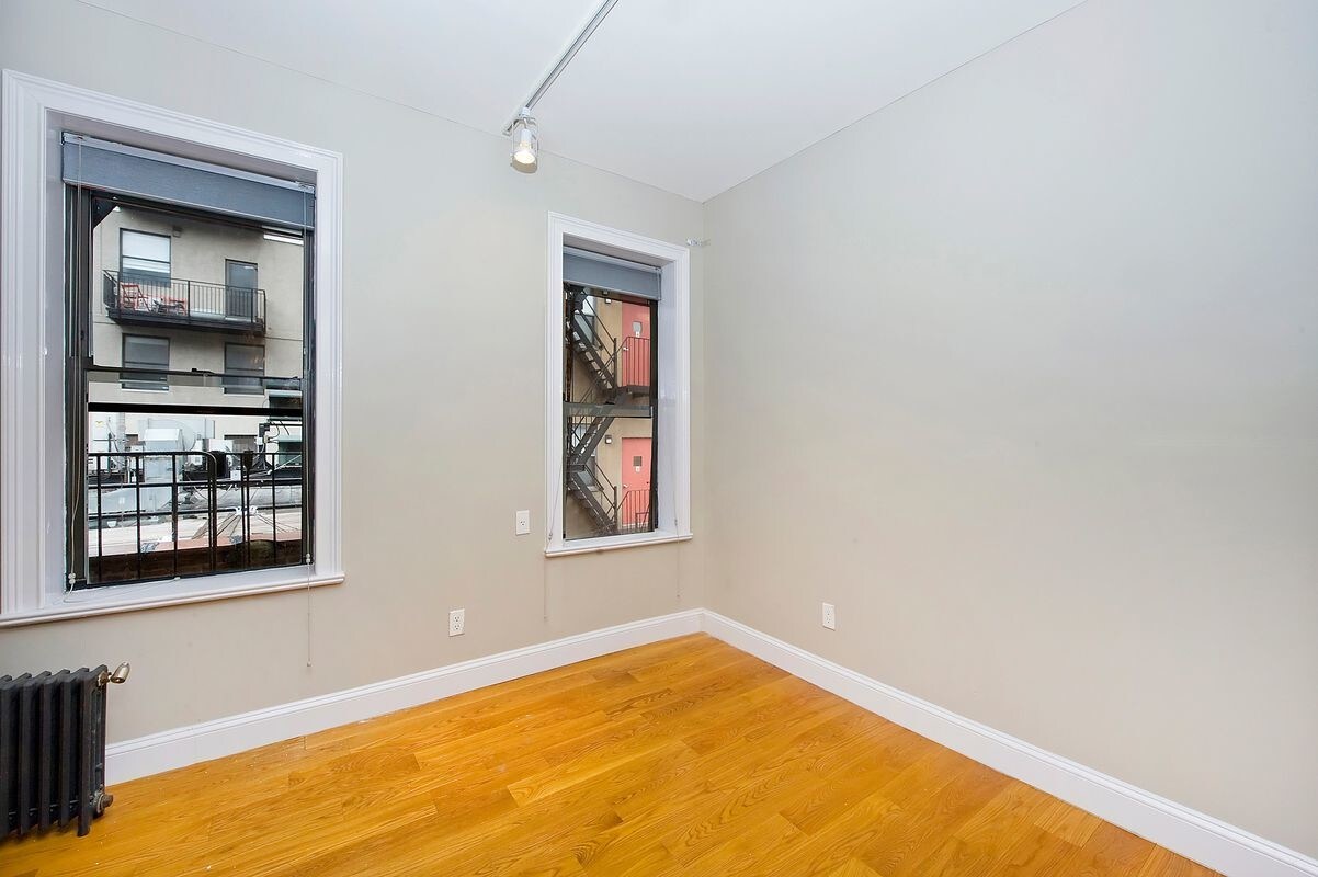 Primary Photo - 163 Chrystie St