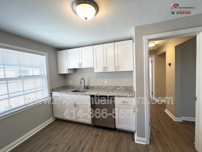 Foto del edificio - 2238 S 82nd St
