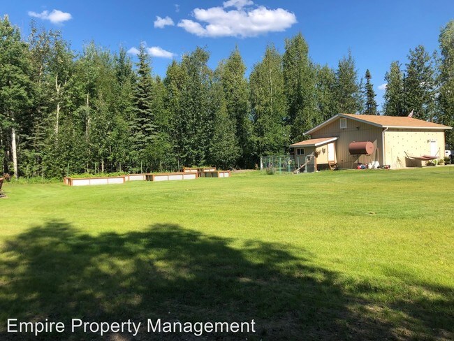 Building Photo - 2175 Chateau Ct