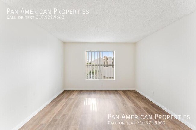 Foto del edificio - 10380 Almayo Ave