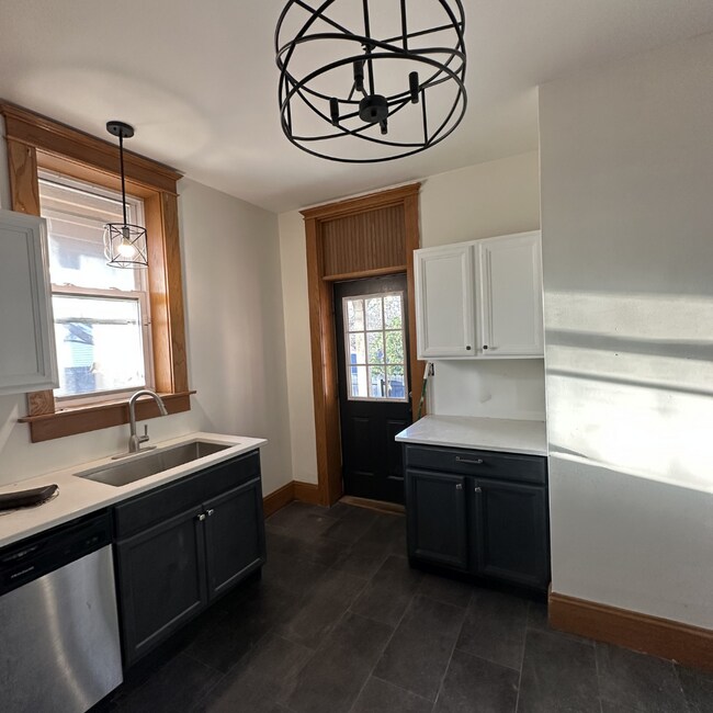 Foto del edificio - 336 S 16th St