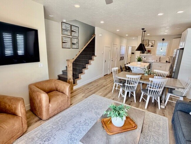 Foto del edificio - 518 Bailey Ln