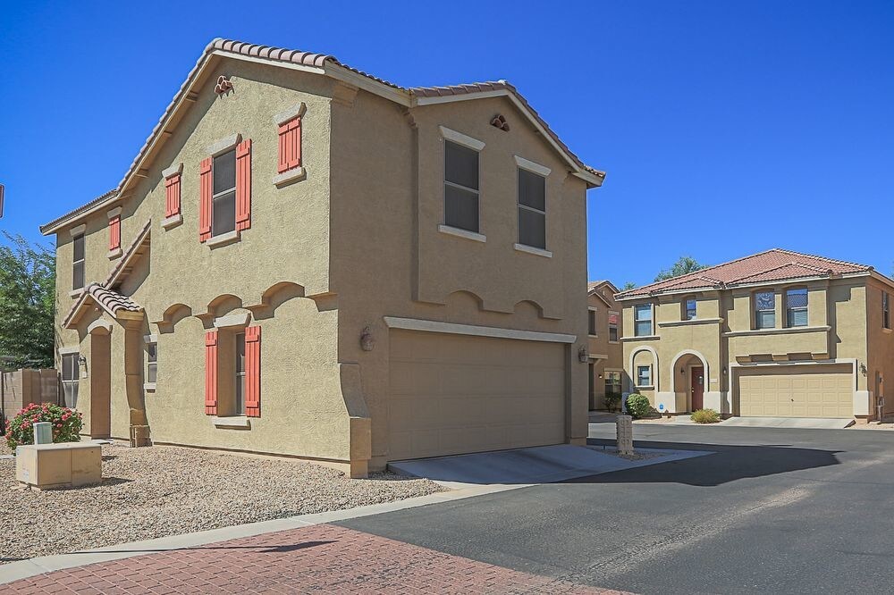 3 bed 2 1/2 bath 2 car garage House for Rent in Peoria