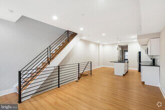 Building Photo - 1424 S 18th St