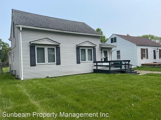 Foto del edificio - 3 br, 2 bath House - 23076 Melrose Ave