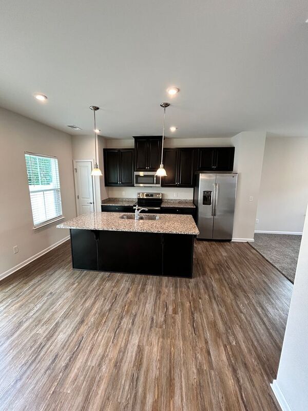 Foto del edificio - 4316 Summercrest Blvd