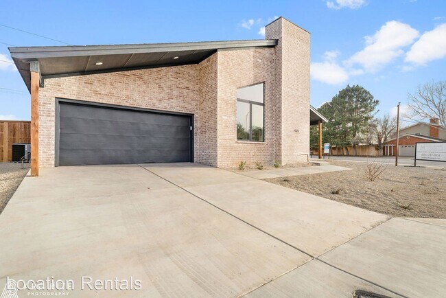 Foto del edificio - 3 br, 3 bath House - 4535 22nd Place