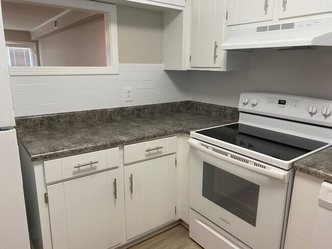 Foto del interior - Chateaux Holly Hills Apartments