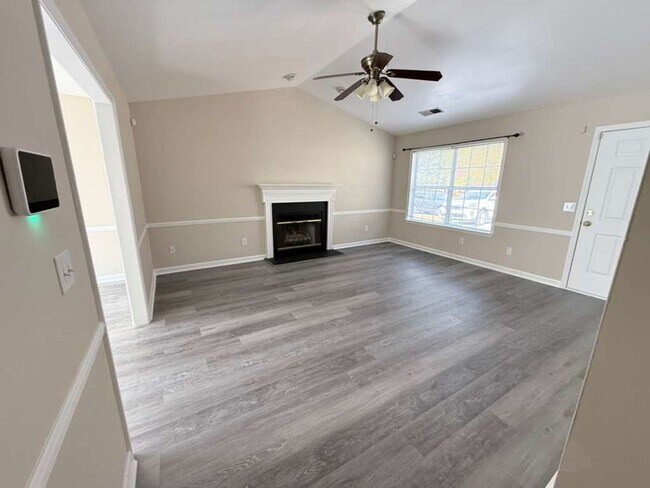 Foto del edificio - COMING SOON!