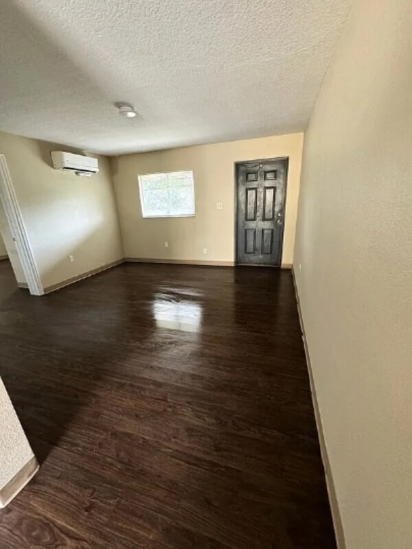 Photo - 3001 C.R. Smith St Apartment