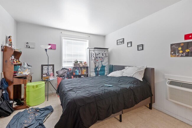 Foto del edificio - 22 69th St