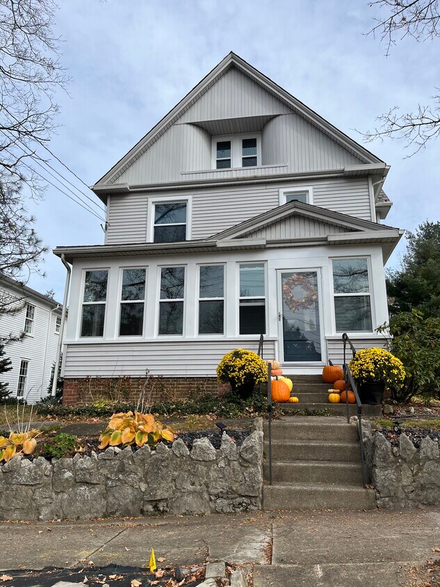 Beautiful duplex 3 doors from Poland Library - 325 S Main St