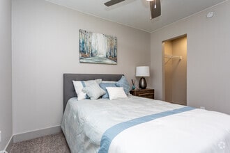 2BR, 1BA - 720 SF - North 49 Apartments